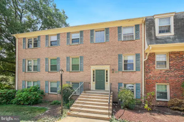 6034 Westchester Park Dr #6034 301, COLLEGE PARK, MD 20740