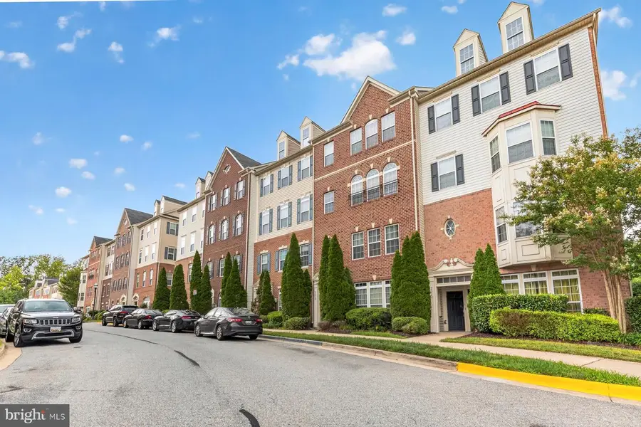 5774 Virginia Ln #64, Oxon Hill, MD 20745 - #2