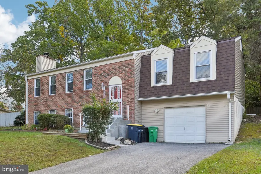 903 Cascade Dr, Fort Washington, MD 20744 - #2