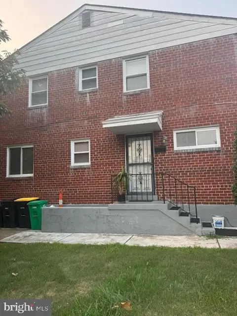 7402 W Park Dr, Hyattsville, MD 20783 - #1