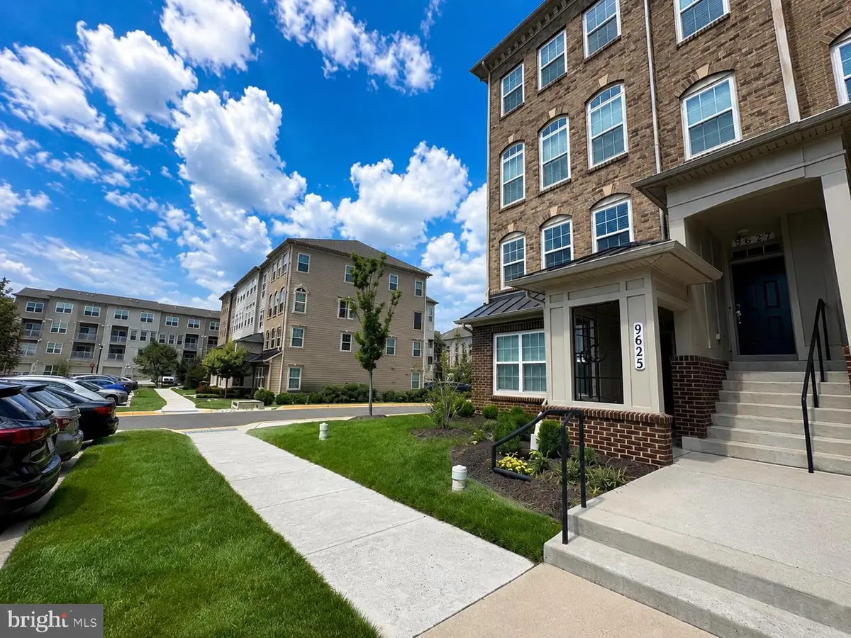 9625 Block St, Lanham, MD 20706 - #1