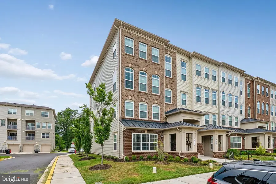 9625 Block St, Lanham, MD 20706 - #3