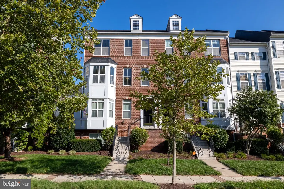 5526 Capital Gateway Dr #406, Suitland, MD 20746 - #1