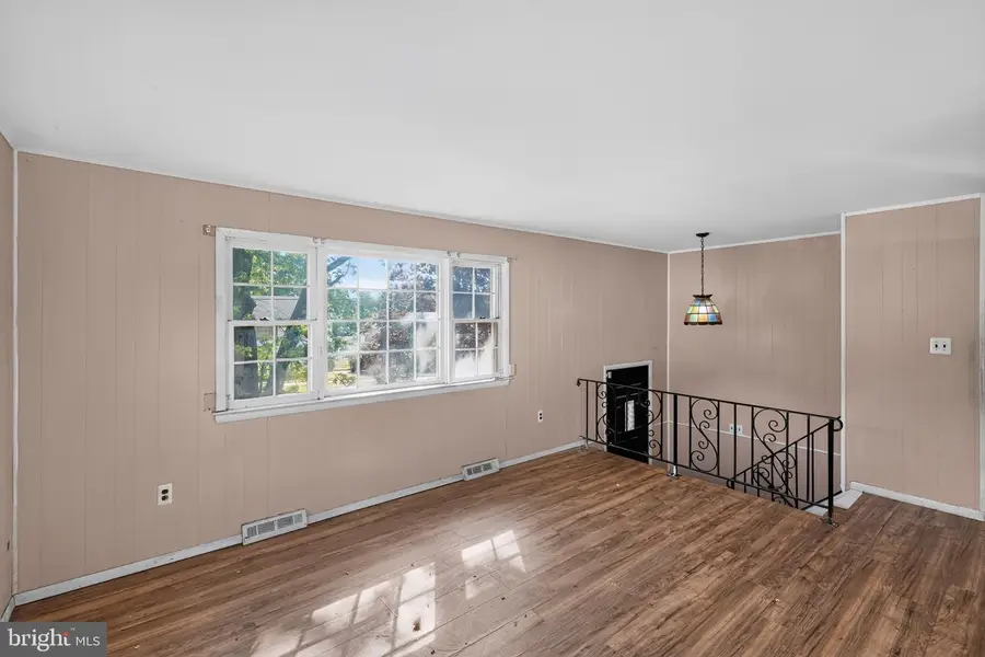 1917 Glendora Dr, District Heights, MD 20747 - #3