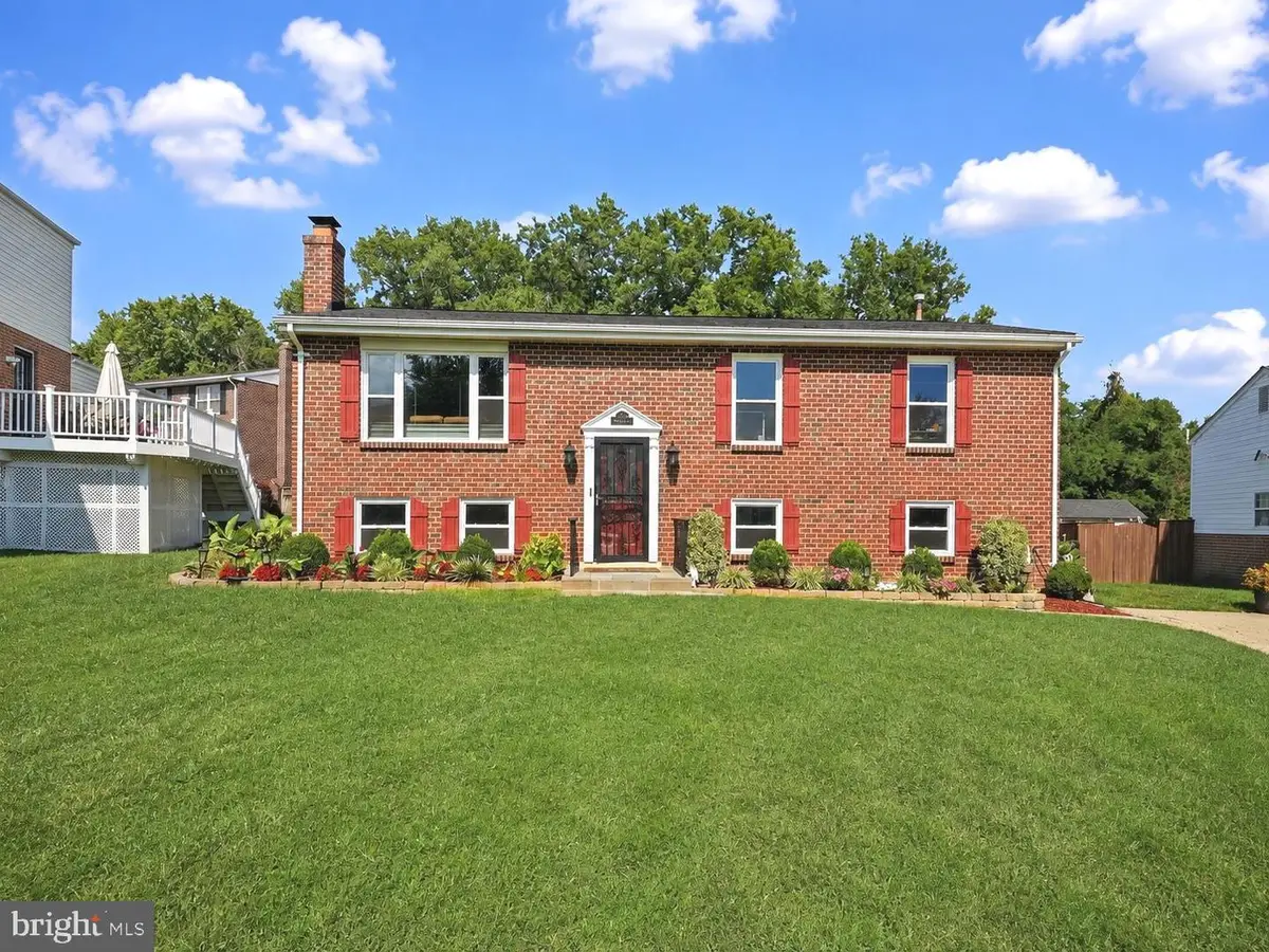 12305 Birchview Dr, Clinton, MD 20735 - #1
