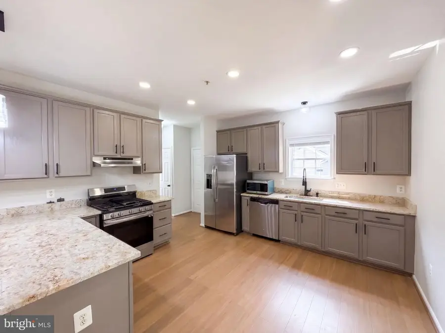 2800 Orchard Summit Ct, Landover, MD 20785 - #2