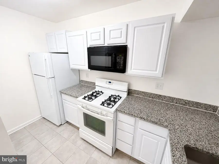 7516 Hawthorne St #5, Landover, MD 20785 - #2