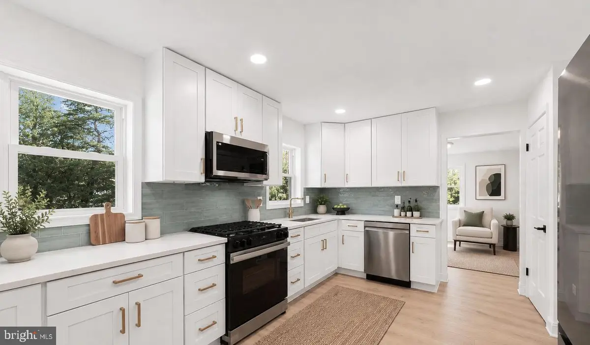 11700 Chantilly Ln, Bowie, MD 20721 - #1