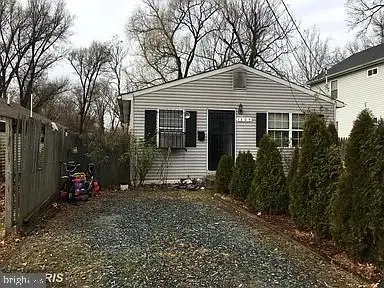 1304 Doewood Ln, Capitol Heights, MD 20743 - #2