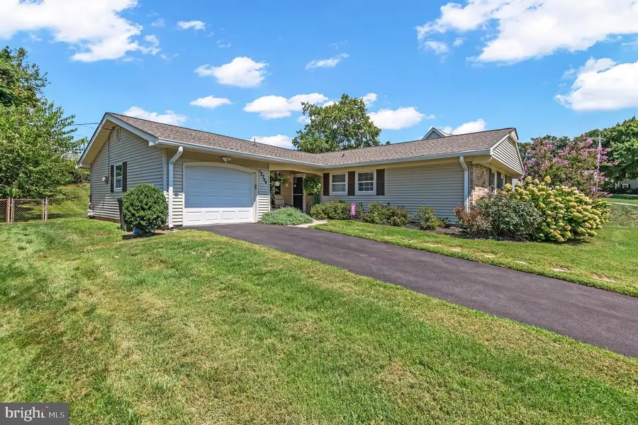 12740 Holiday Ln, Bowie, MD 20716 - #2