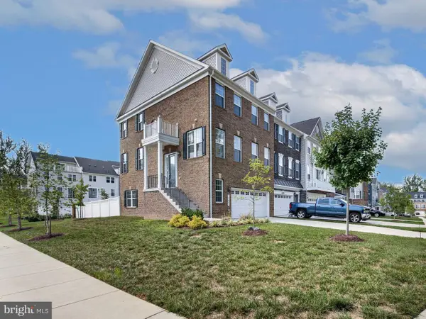 10851 Foxtrot Cir, UPPER MARLBORO, MD 20772
