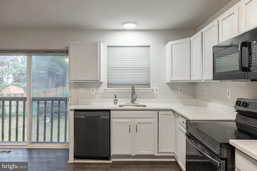 940 Abel Ave, Capitol Heights, MD 20743 - #2