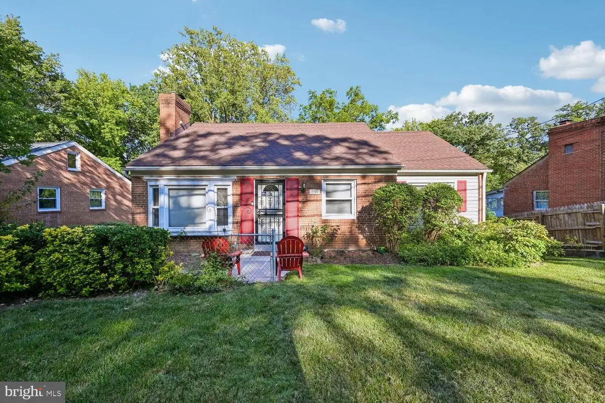 7308 Finns Ln, Lanham, MD 20706 - #1