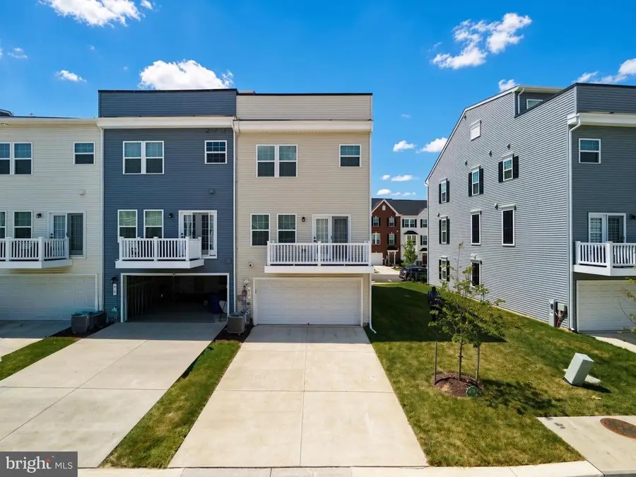 612 Maple Lawn Dr, Bowie, MD 20716 - #2