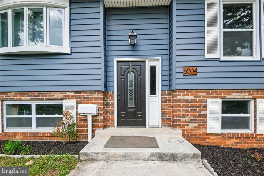 6004 Queens Chapel Rd, Hyattsville, MD 20782 - #2