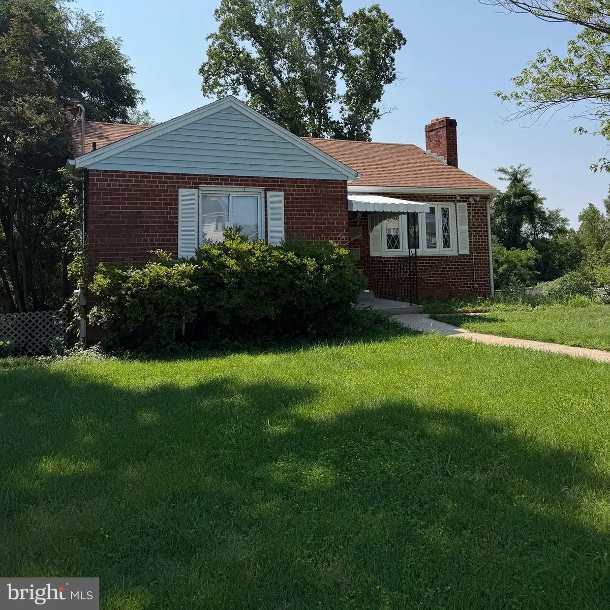 1729 Iverson St, Oxon Hill, MD 20745 - #1