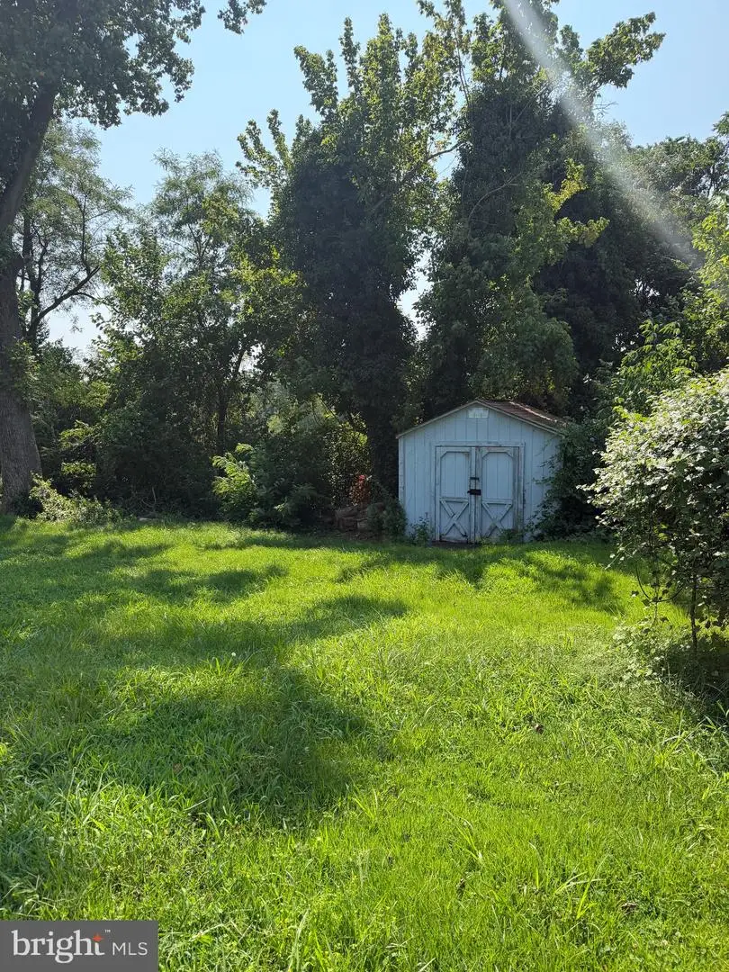 1729 Iverson St, Oxon Hill, MD 20745 - #3