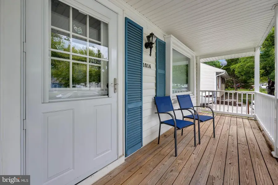 1016 Harrison Dr, Laurel, MD 20707 - #2