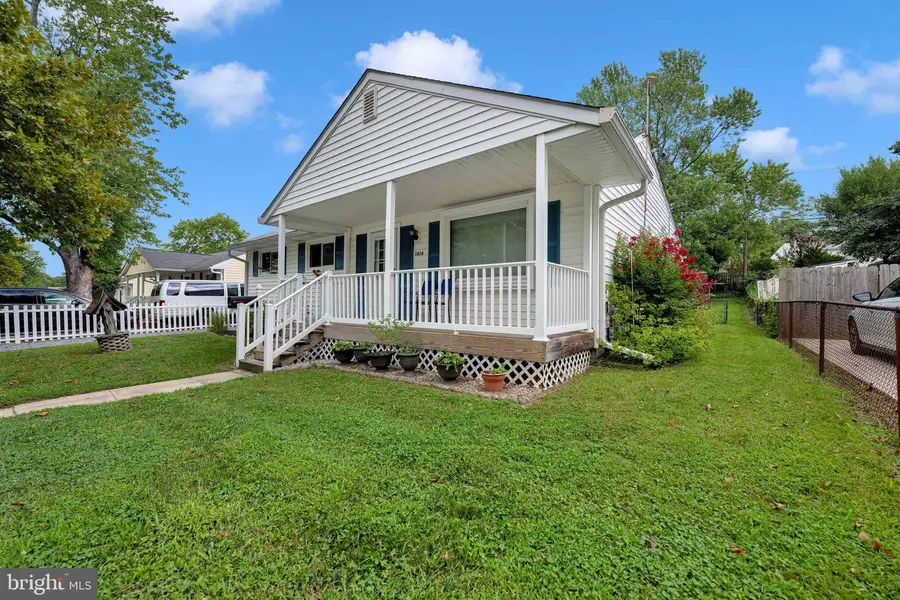 1016 Harrison Dr, Laurel, MD 20707 - #3