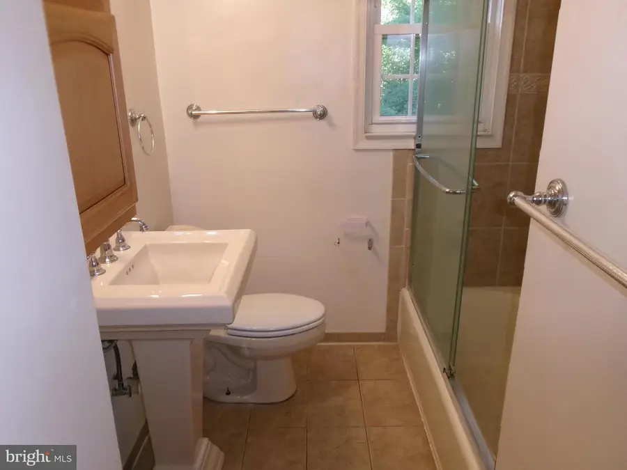4910 Sharon Rd, Temple Hills, MD 20748 - #2