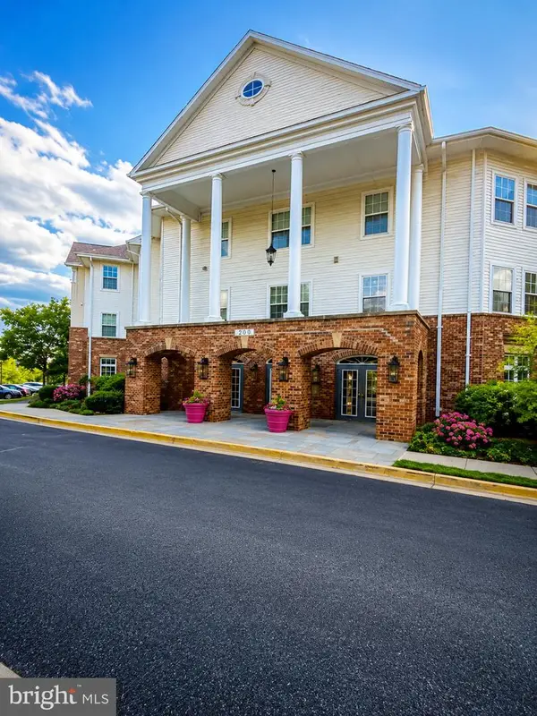 6640 Lake Park Dr 208, GREENBELT, MD 20770