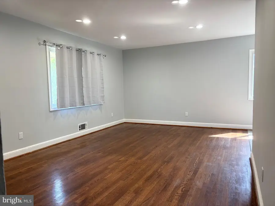 9103 Wallace Rd, Lanham, MD 20706 - #2