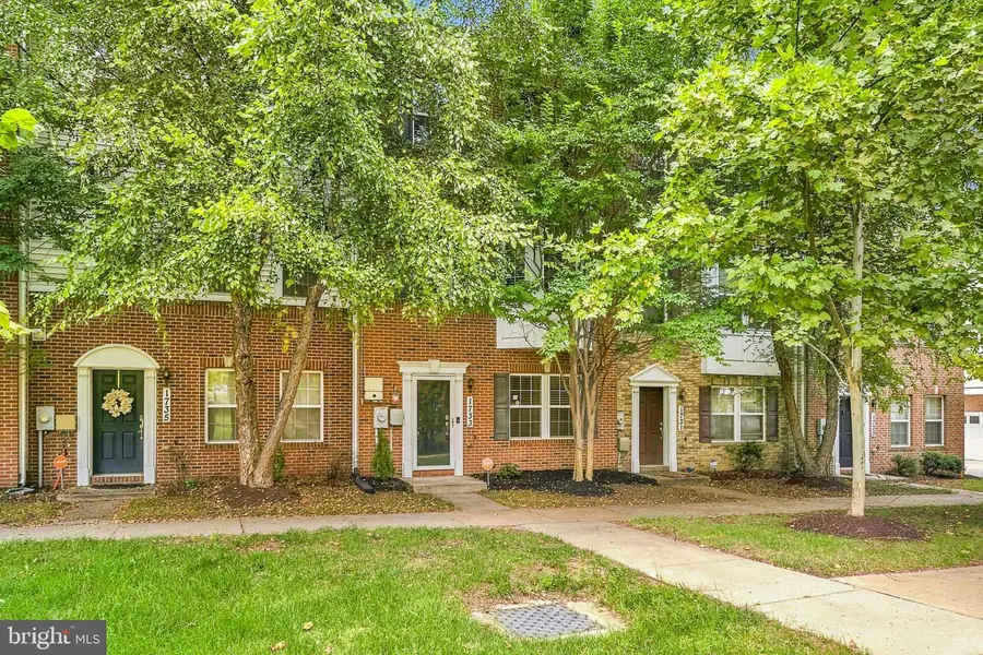 1733 Fernwood Dr, Upper Marlboro, MD 20774 - #2