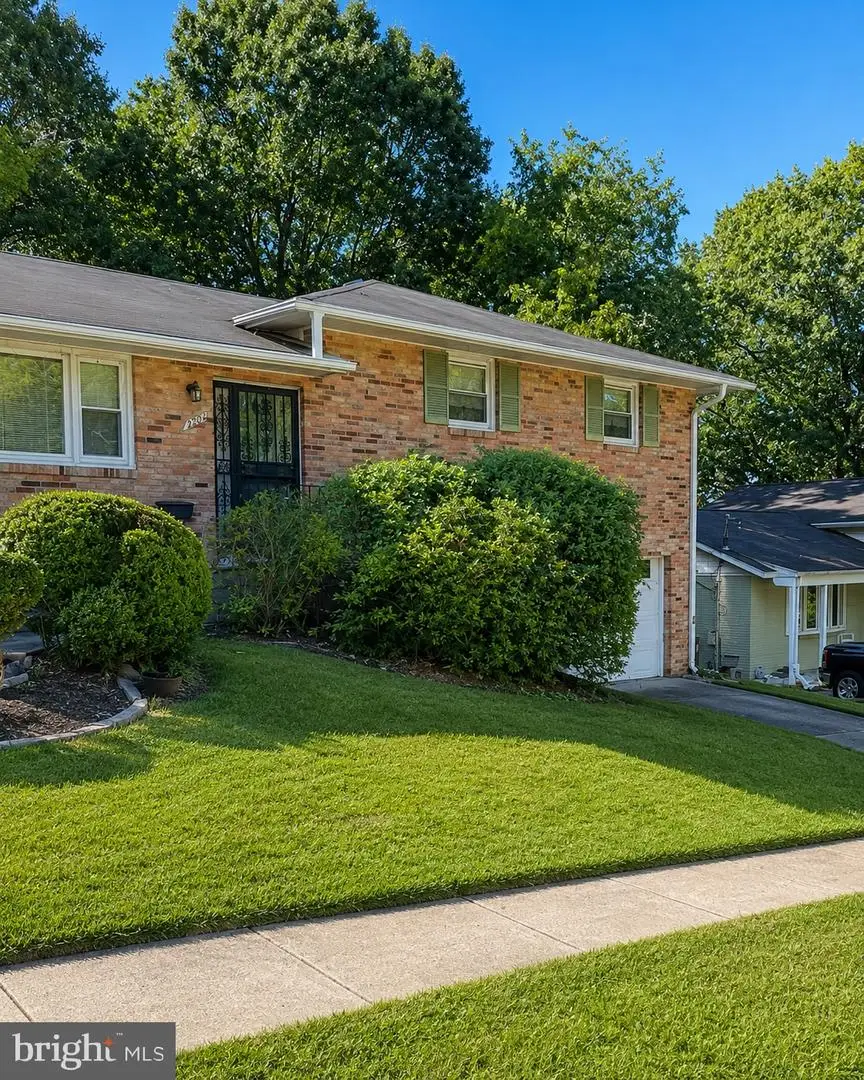 4204 Blacksnake Dr, Temple Hills, MD 20748 - #1