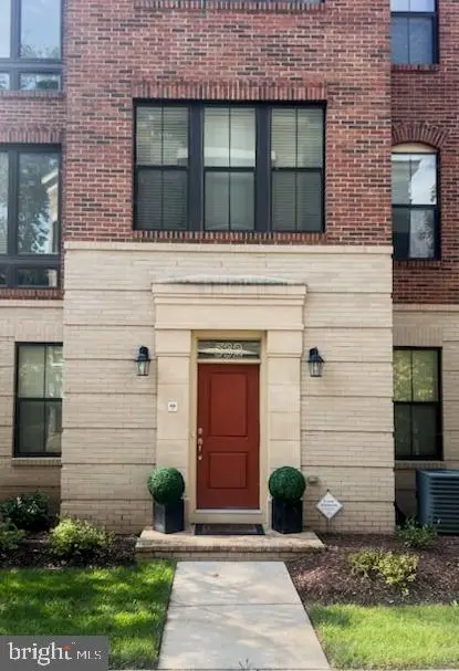 532 Harborview Dr., Oxon Hill, MD 20745 - #1