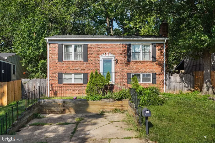 908 Cypresstree Pl, Capitol Heights, MD 20743 - #2