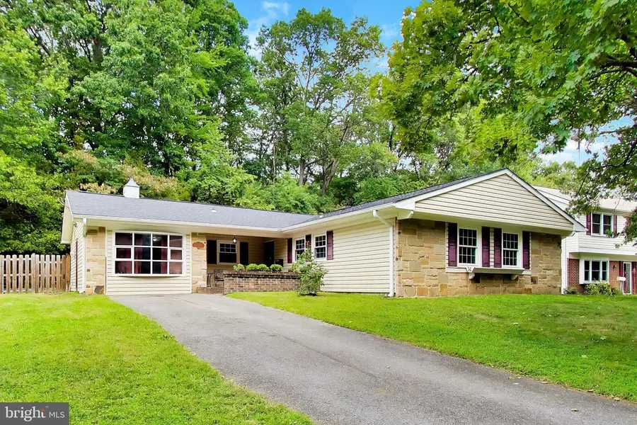 12208 Madeley Ln, Bowie, MD 20715 - #2