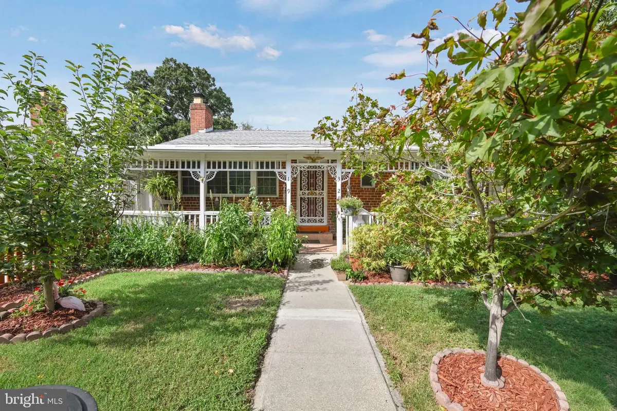 1932 Lebanon St, Hyattsville, MD 20783 - #1