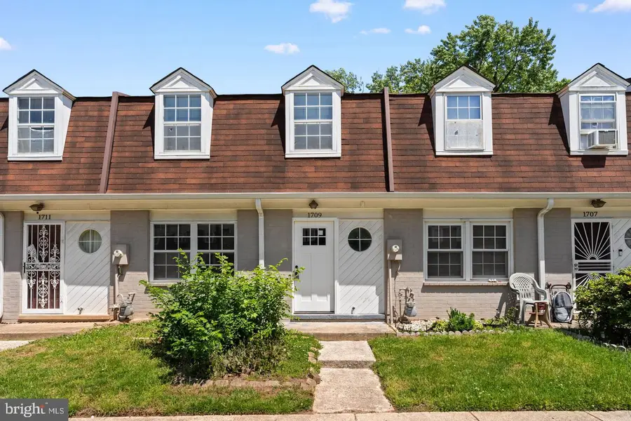 1709 Dutch Village Dr #m-394, Landover, MD 20785 - #2