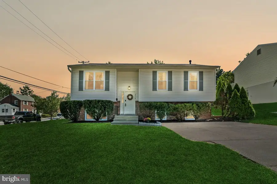 4015 Quintana St, Hyattsville, MD 20782 - #2
