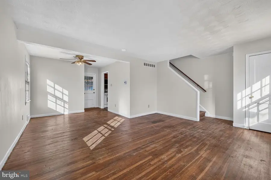 5923 Ottawa St, Oxon Hill, MD 20745 - #2