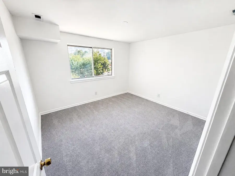 7516 Hawthorne St #5, Landover, MD 20785 - #3