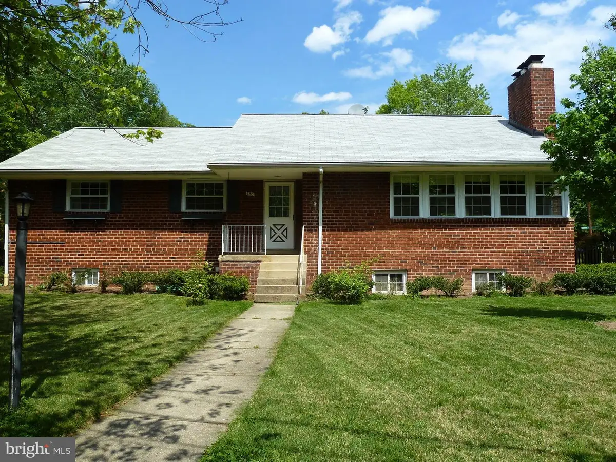 6801 Wells Pkwy, University Park, MD 20782 - #1
