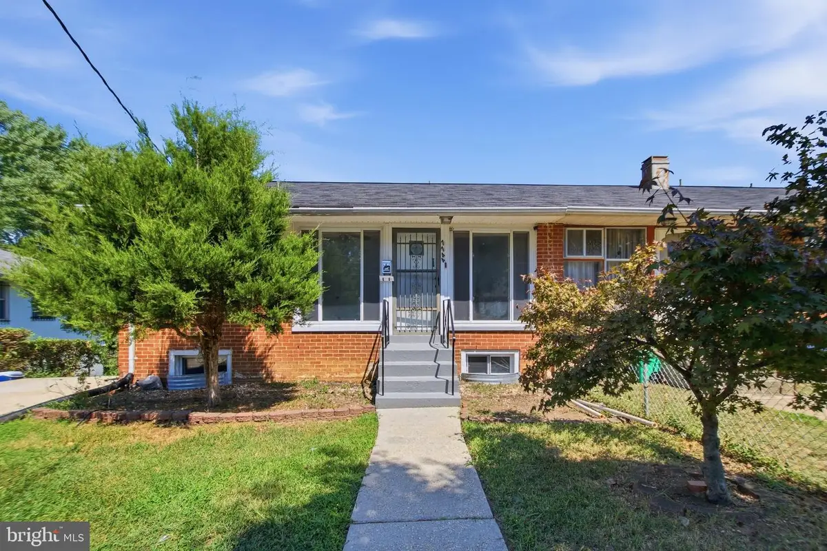 7744 Bender Rd, Landover, MD 20785 - #1