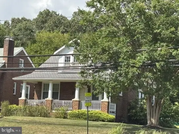 4224 East West Hwy, HYATTSVILLE, MD 20782