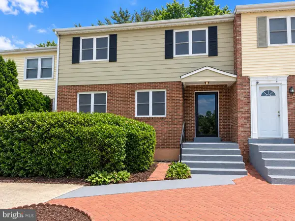 7722 Erica Ln, LAUREL, MD 20707