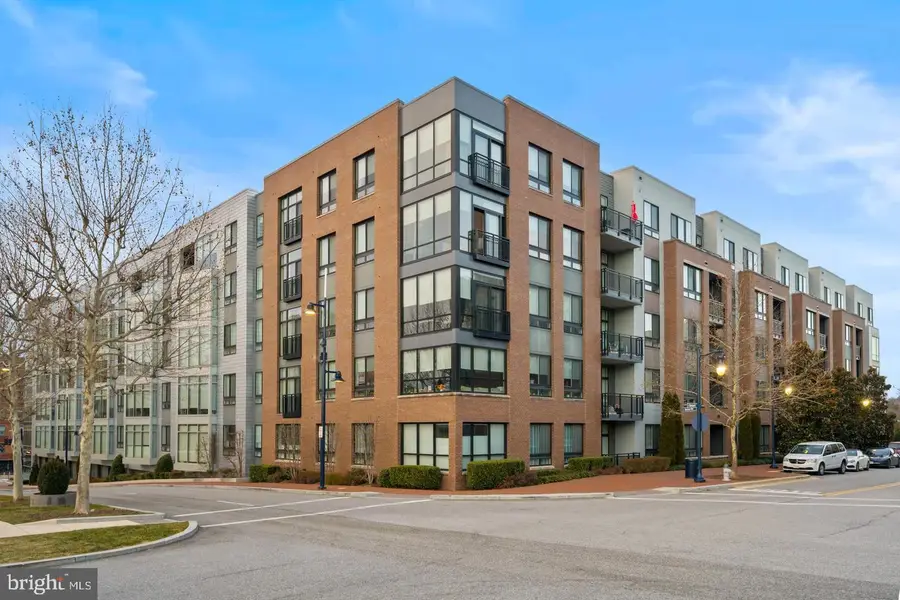 145 Riverhaven Dr #509, Oxon Hill, MD 20745 - #2