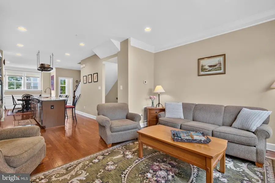 4644 Woodberry St, Riverdale, MD 20737 - #2