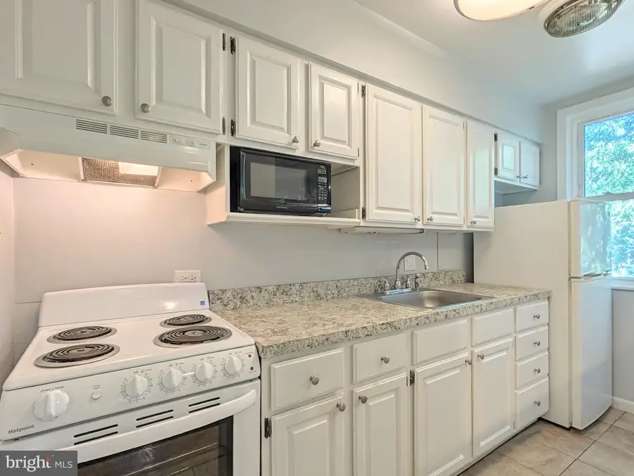 4-g Plateau Pl, Greenbelt, MD 20770 - #3