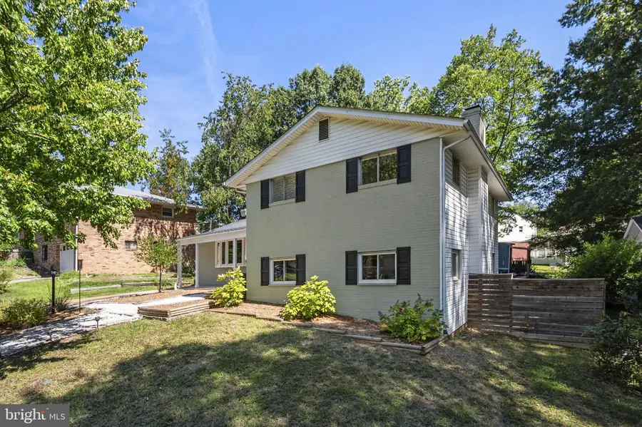 4206 Blacksnake Dr, Temple Hills, MD 20748 - #2