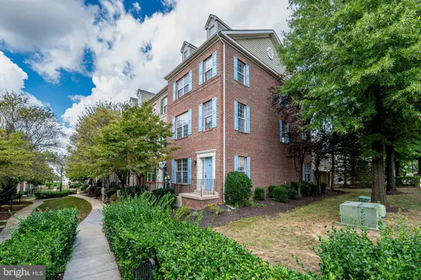12429 Gladys Retreat Cir, BOWIE, MD 20720