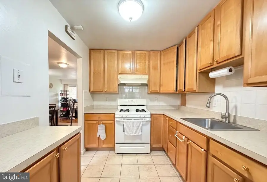 6008 Westchester Park Dr #t2, College Park, MD 20740 - #2