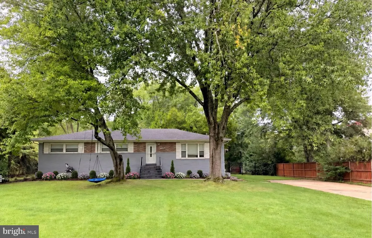 10807 Hill Top Dr, Fort Washington, MD 20744 - #1
