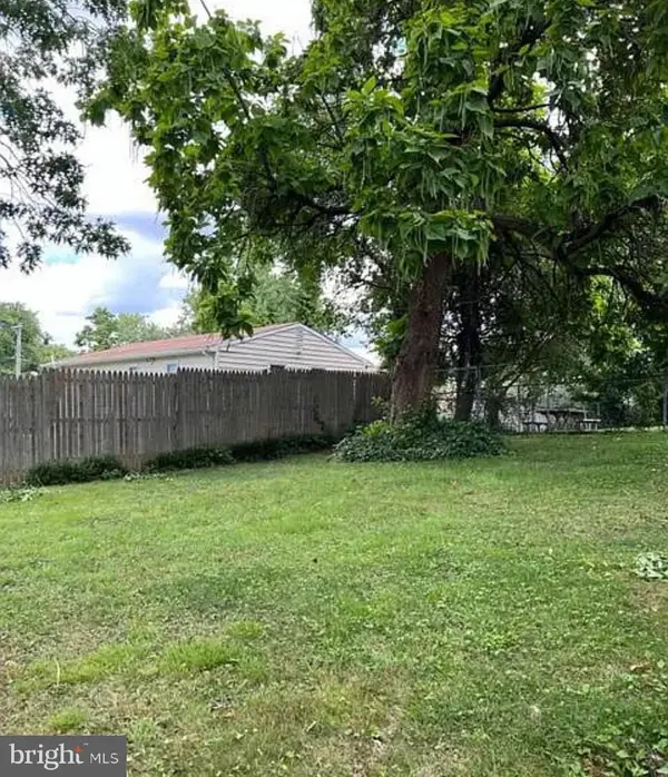 425-. Clovis Ave, CAPITOL HEIGHTS, MD 20743