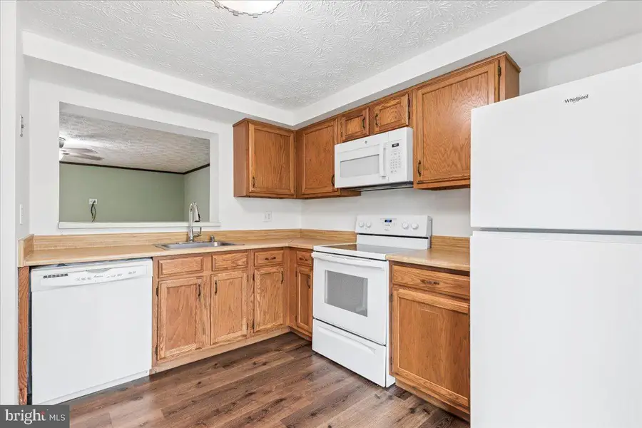 15412 N Oak Ct, Bowie, MD 20716 - #3