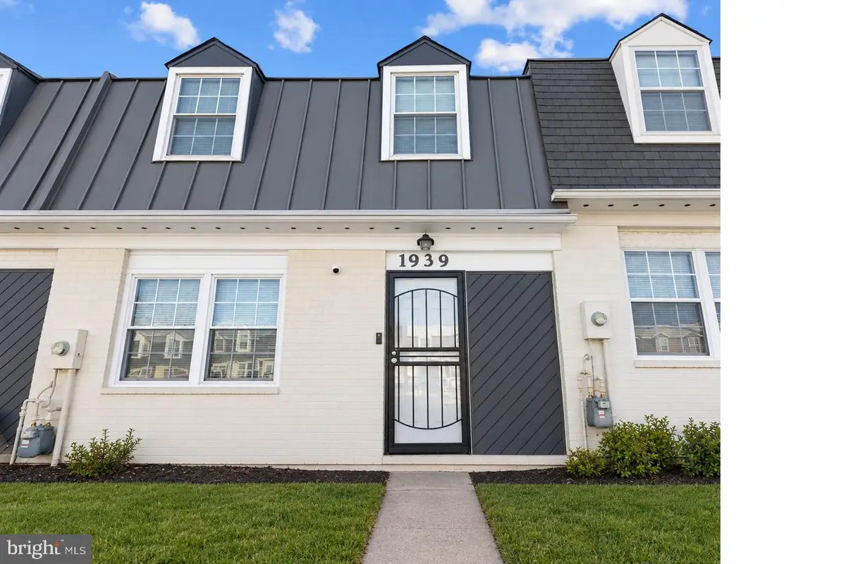 1939 Village Green Dr #u-207, Landover, MD 20785 - #1